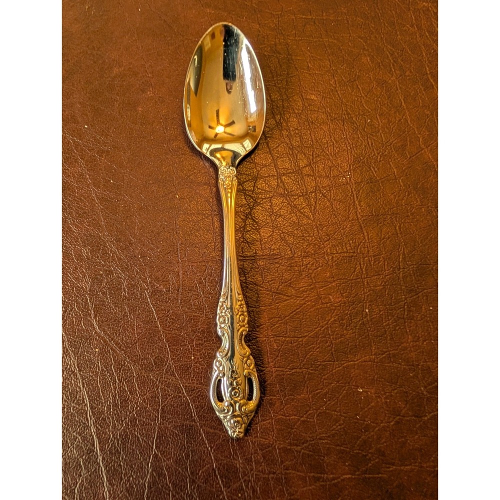Oneida Renoir-Pembrooke Stainless Steel Teaspoon Floral Pierced Handle Flatware